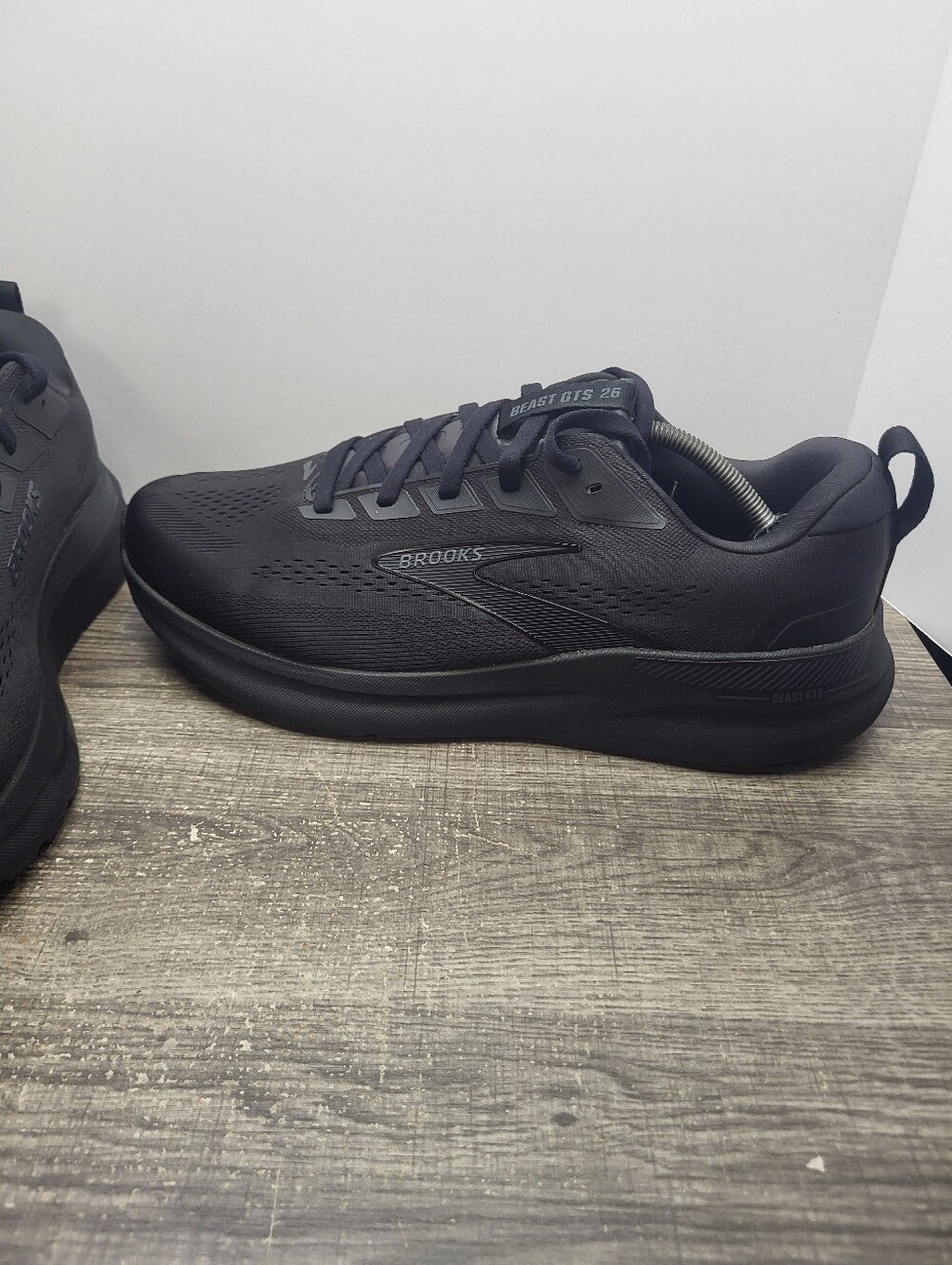 Brooks Beast GTS 26 Mens Running Shoes Sneakers Mens Size 13 EE Wide - Picture 2 of 10